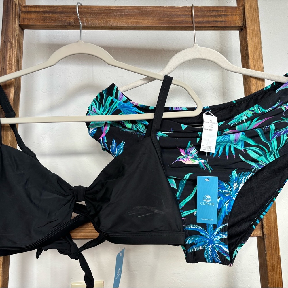 Cupshe new with tags Womens bikini